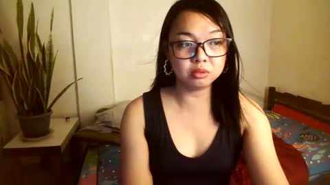 Snapshot of trishakera chatting on 01-27-25, 04:43 trisha online show from 01-27-25, 04:43