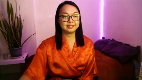 Snapshot of trishakera chatting on 02-06-25, 01:54 trisha online show from 02-06-25, 01:54