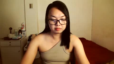 Snapshot of trishakera chatting on 02-27-25, 07:47 trisha online show from 02-27-25, 07:47