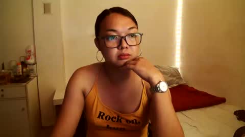 Snapshot of trishakera chatting on 03-09-25, 02:39 trisha online show from 03-09-25, 02:39