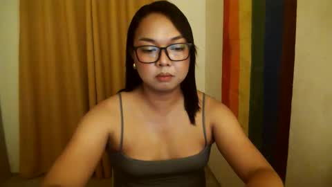 Snapshot of trishakera chatting on 09-20-25, 11:55 trisha online show from 09-20-25, 11:55