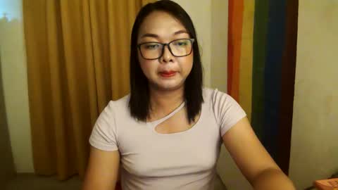 Snapshot of trishakera chatting on 09-25-25, 02:26 trisha online show from 09-25-25, 02:26