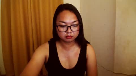 Snapshot of trishakera chatting on 11-20-25, 03:28 trisha online show from 11-20-25, 03:28