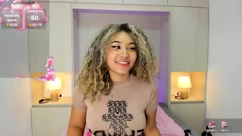 Snapshot of trishamoon chatting on 01-11-25, 10:08 TRISHA online show from 01-11-25, 10:08