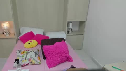 Snapshot of trishamoon chatting on 01-23-25, 03:58 TRISHA online show from 01-23-25, 03:58