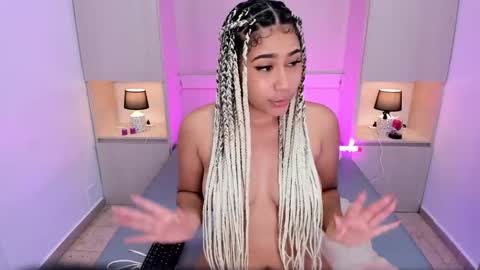 Snapshot of trishamoon chatting on 02-15-25, 04:45 TRISHA online show from 02-15-25, 04:45