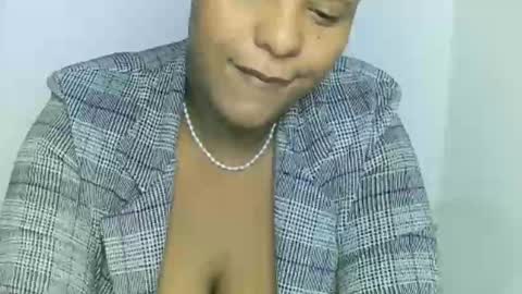 Snapshot of trishbigtits chatting on 10-20-25, 02:39 trishbigtits online show from 10-20-25, 02:39
