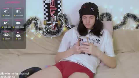 Max  online show from 02-14-26, 08:05