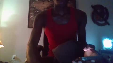 Snapshot of tristanhfx chatting on 10-11-25, 10:36 ObedientBro online show from 10-11-25, 10:36