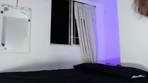 Snapshot of trix_fiore_oficial chatting on 12-08-24, 12:51 Trix online show from 12-08-24, 12:51
