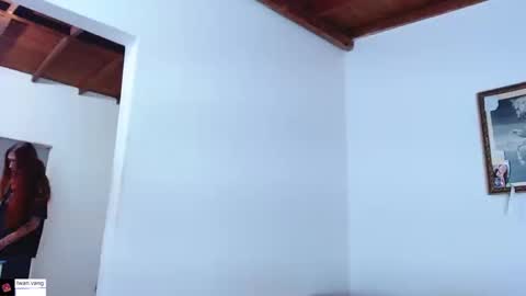 Snapshot of trix_fiore_oficial chatting on 09-24-25, 12:03 Trix online show from 09-24-25, 12:03
