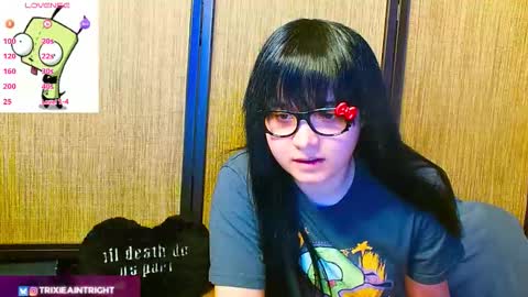 Snapshot of trixiedoescamcam chatting on 11-17-25, 10:59 trixiedoescamcam online show from 11-17-25, 10:59