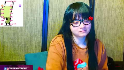 Snapshot of trixiedoescamcam chatting on 11-20-25, 12:55 trixiedoescamcam online show from 11-20-25, 12:55