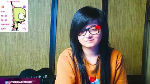 trixiedoescamcam online show from 11-26-25, 11:50