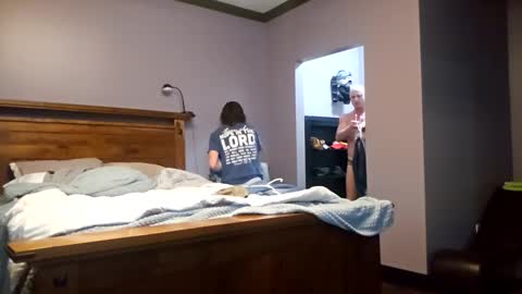 trojanswingers online show from 12-14-25, 06:30