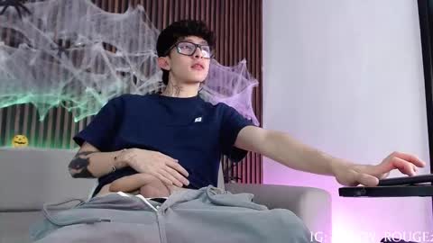 Troy online show from 10-17-25, 07:16