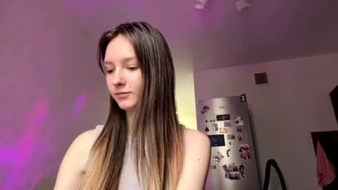 Snapshot of troybailly chatting on 03-05-26, 12:34 Hello Viola here Help me to make 50 thumbs up 333 online show from 03-05-26, 12:34