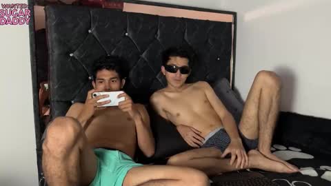 Snapshot of troye_lex chatting on 10-12-25, 08:41 troye_lex online show from 10-12-25, 08:41