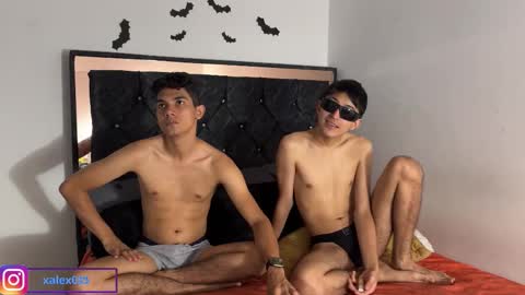 Snapshot of troye_lex chatting on 11-14-25, 04:28 troye_lex online show from 11-14-25, 04:28