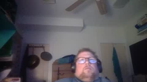 HandicappedLaugher online show from 10-18-25, 06:37