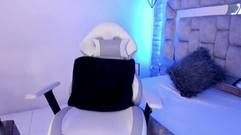   online show from 01-13-25, 03:04