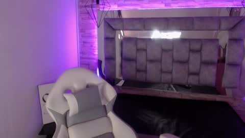   online show from 02-10-25, 12:29