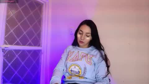 Snapshot of truelove_art chatting on 11-11-25, 12:27 online show from 11-11-25, 12:27