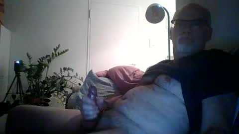 Snapshot of trukturk chatting on 02-21-26, 11:28 trukturk online show from 02-21-26, 11:28