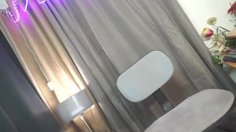 Chloe online show from 02-25-25, 10:26