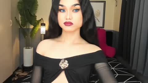 Saskia online show from 01-27-25, 07:56