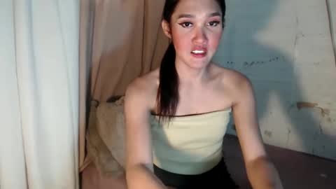 Carla online show from 10-10-25, 01:04