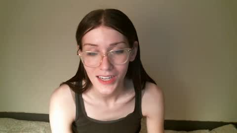 Snapshot of ts_librarian chatting on 02-06-25, 04:21 Elisabeth online show from 02-06-25, 04:21