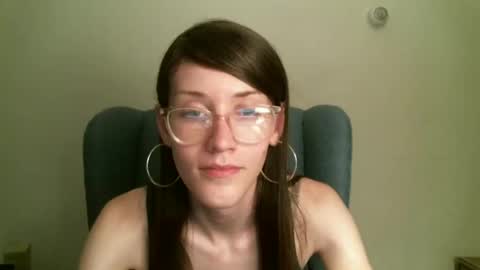 Snapshot of ts_librarian chatting on 09-09-25, 02:55 Elisabeth online show from 09-09-25, 02:55