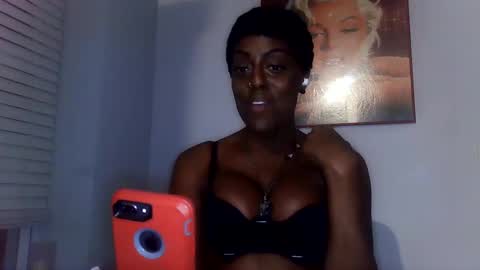 Snapshot of tsamberwhite007 chatting on 01-22-25, 07:57 Amber White online show from 01-22-25, 07:57