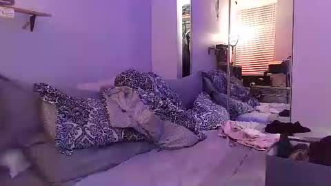 Snapshot of tsamberwhite007 chatting on 09-15-25, 06:57 Amber White online show from 09-15-25, 06:57