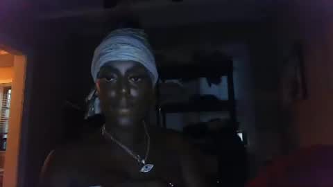 Snapshot of tsamberwhite007 chatting on 10-25-25, 10:37 Amber White online show from 10-25-25, 10:37