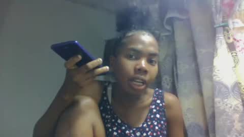 Snapshot of tsaralaza chatting on 10-07-25, 05:43 tsaralaza online show from 10-07-25, 05:43