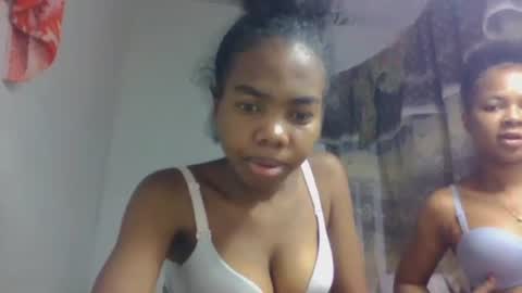 Snapshot of tsaralaza chatting on 10-08-25, 07:39 tsaralaza online show from 10-08-25, 07:39