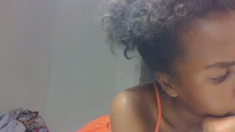 Snapshot of tsaralaza chatting on 11-03-25, 05:36 tsaralaza online show from 11-03-25, 05:36