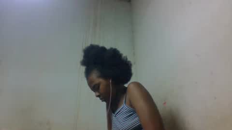 Snapshot of tsaralaza chatting on 11-07-25, 09:53 tsaralaza online show from 11-07-25, 09:53