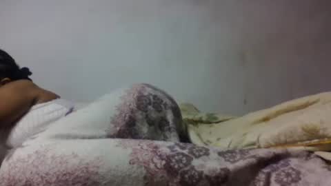 Snapshot of tsaralaza chatting on 11-09-25, 11:47 tsaralaza online show from 11-09-25, 11:47