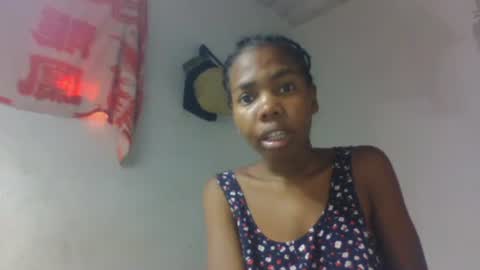 Snapshot of tsaralaza chatting on 11-12-25, 10:26 tsaralaza online show from 11-12-25, 10:26