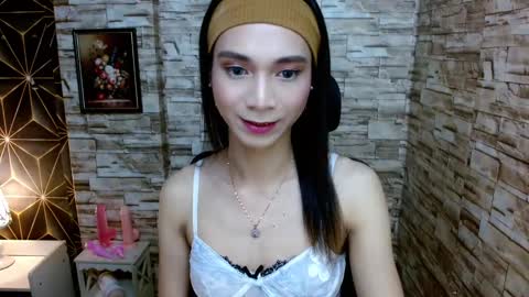 Tina online show from 12-11-24, 09:52