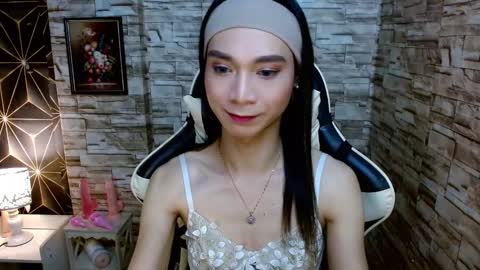 Tina online show from 01-15-25, 05:50