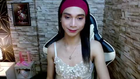 Tina online show from 01-18-25, 05:26