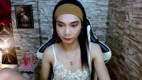 Tina online show from 01-21-25, 05:51