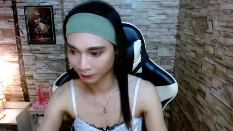 Tina online show from 01-31-25, 08:43
