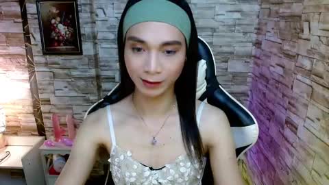 Tina online show from 02-16-25, 04:32
