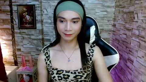 Tina online show from 02-19-25, 04:55