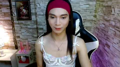 Tina online show from 02-20-25, 06:13